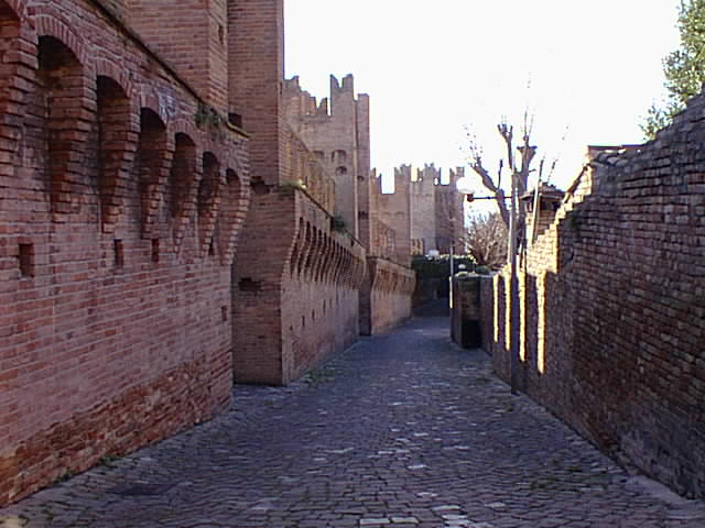 PhotoPC sabato 30 dicembre 2000 18.21 2.jpg, 53019 bytes, 30/12/00